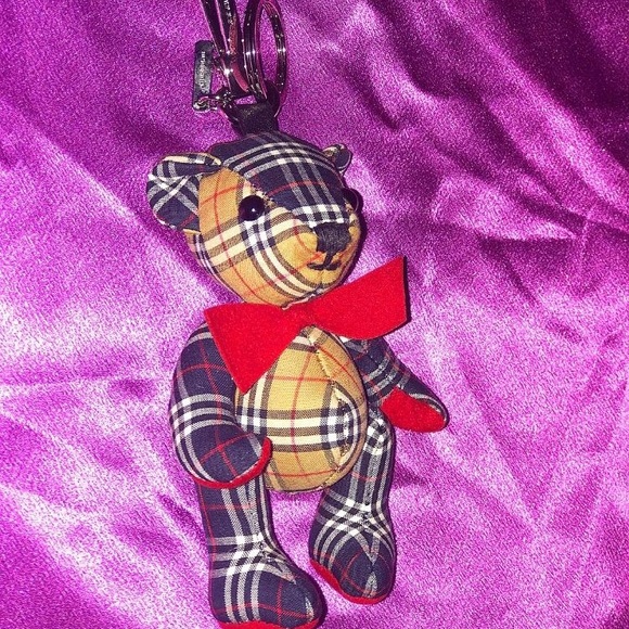 Burberry key chain/ bag accessorie - Picture 1 of 3